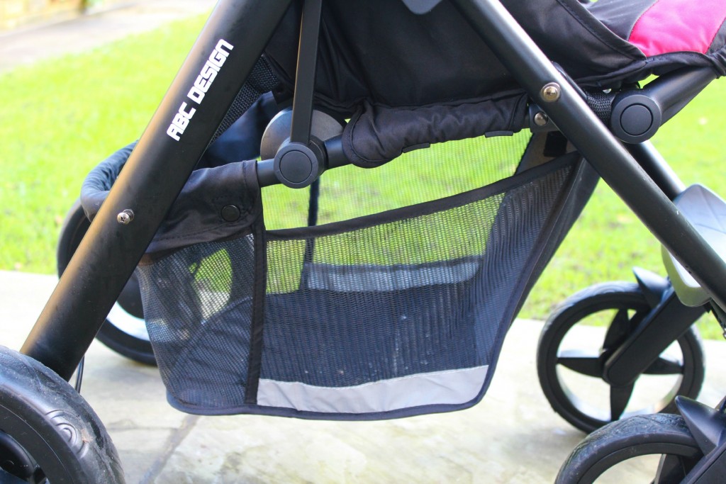 The good sized basket of the Avito stroller