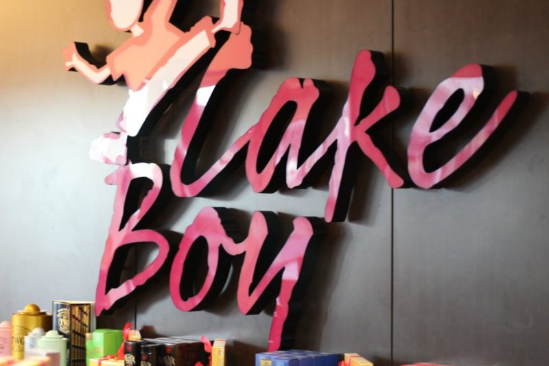 CUPCAKE MAKING & AFTERNOON TEA WITH ERIC LANLARD AND REDLETTERDAYS.CO