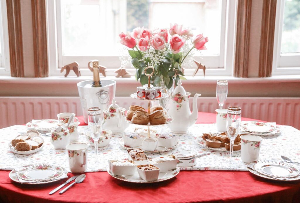 GREAT IDEAS FOR AFTERNOON TEA AT HOME AD ⋆
